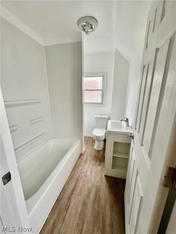 152 Garvin Avenue Elyria OH 44035