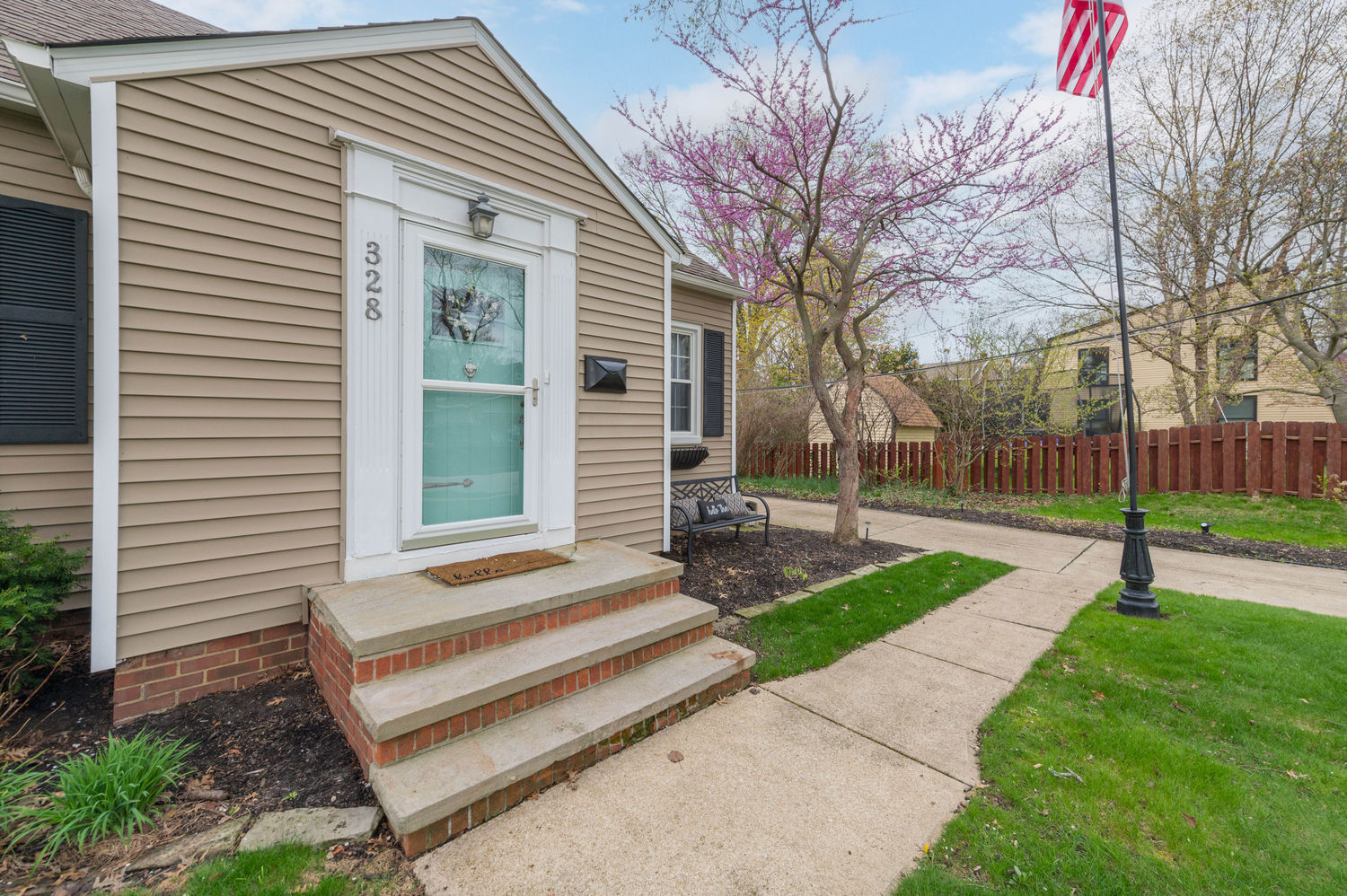 328 Oakmoor Road Bay Village OH 44140
