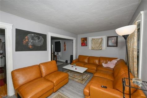 3641 Independence Road Cleveland OH 44105