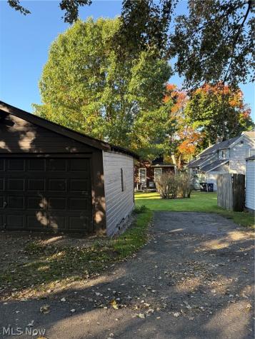 233 Westwood Avenue Akron OH 44302