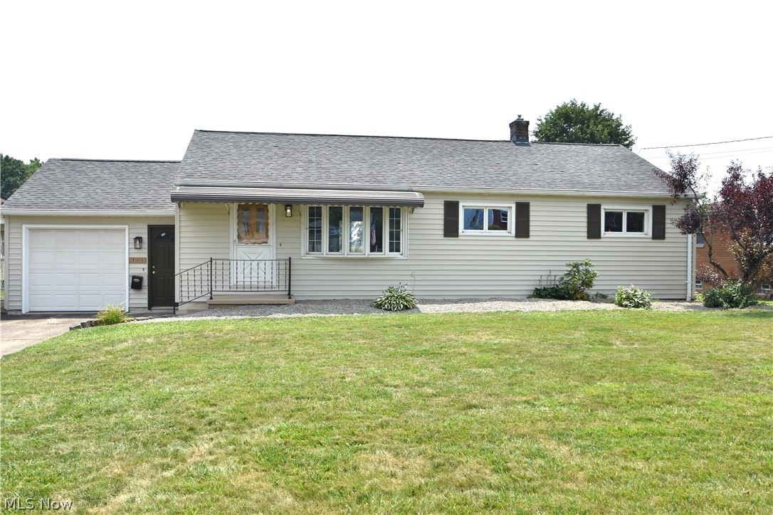 421 Parkview Drive Girard OH 44420