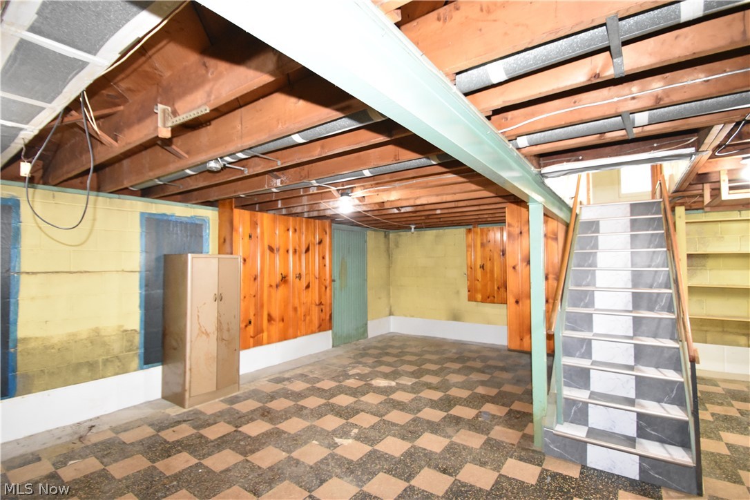 421 Parkview Drive Girard OH 44420