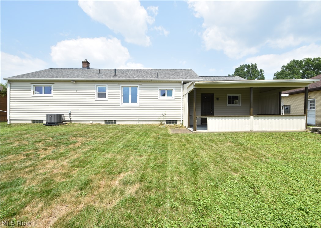 421 Parkview Drive Girard OH 44420