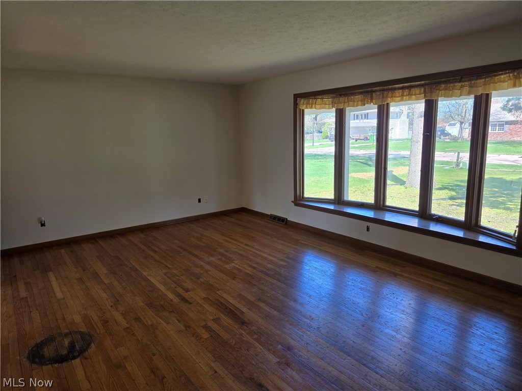 32667 Carriage Lane Avon Lake OH 44012