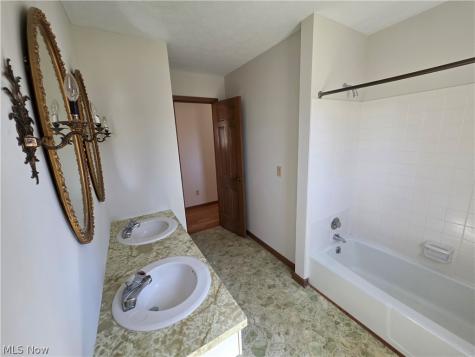 32667 Carriage Lane Avon Lake OH 44012