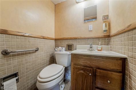24432 Palm Drive North Olmsted OH 44070
