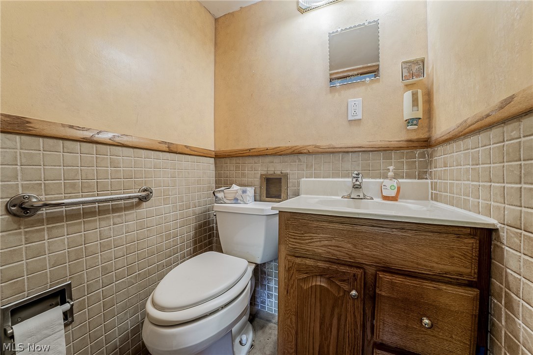 24432 Palm Drive North Olmsted OH 44070