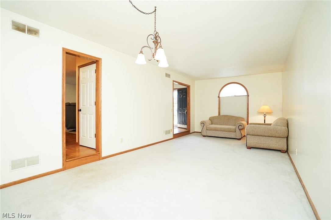 924 Dravis Street Girard OH 44420