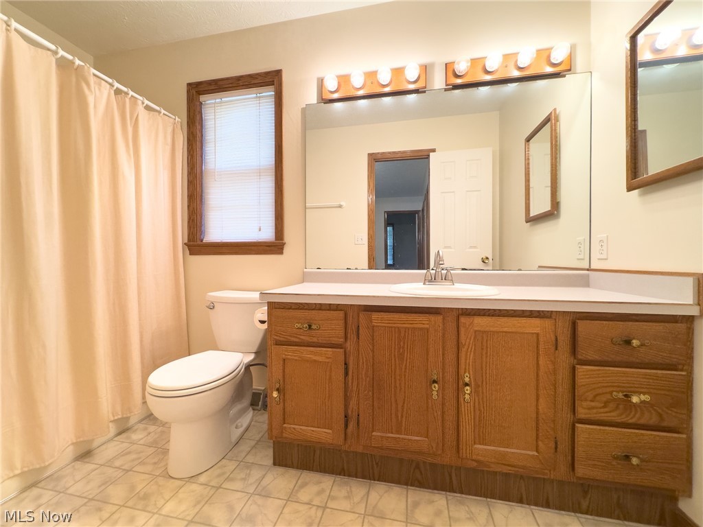 924 Dravis Street Girard OH 44420