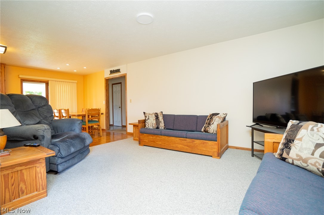 924 Dravis Street Girard OH 44420