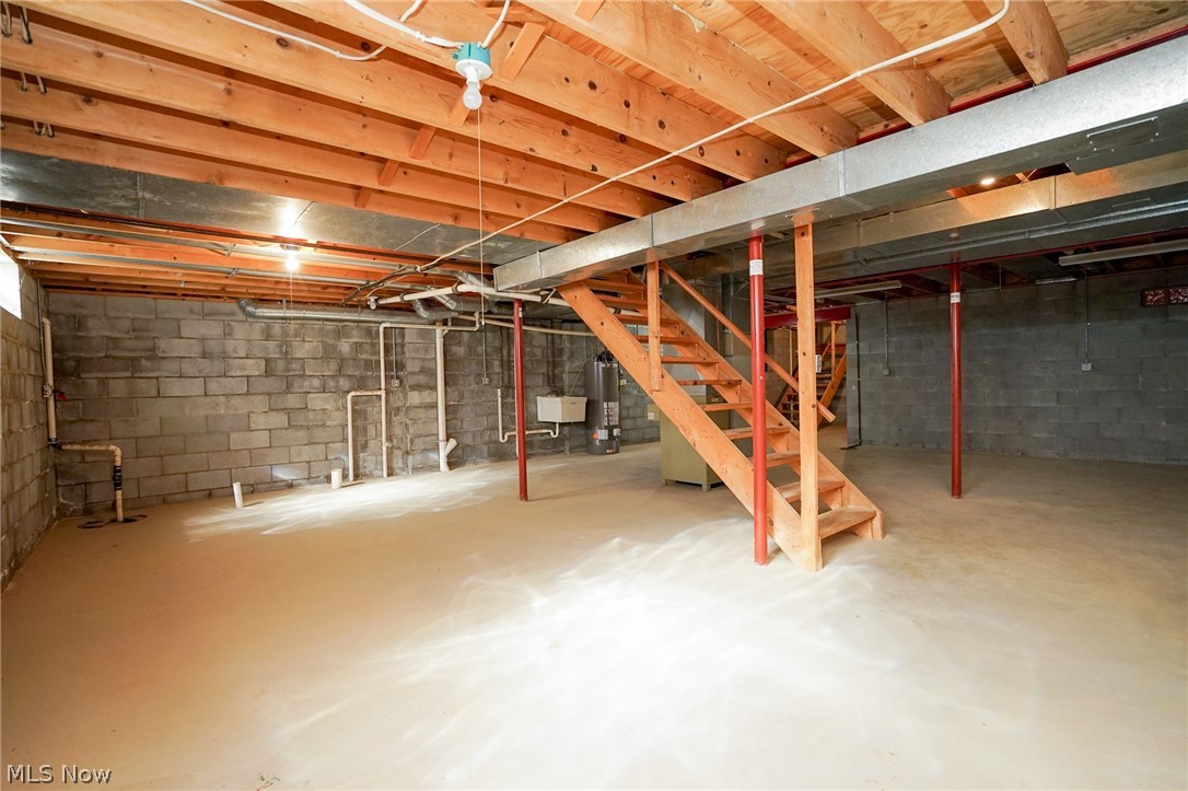 924 Dravis Street Girard OH 44420