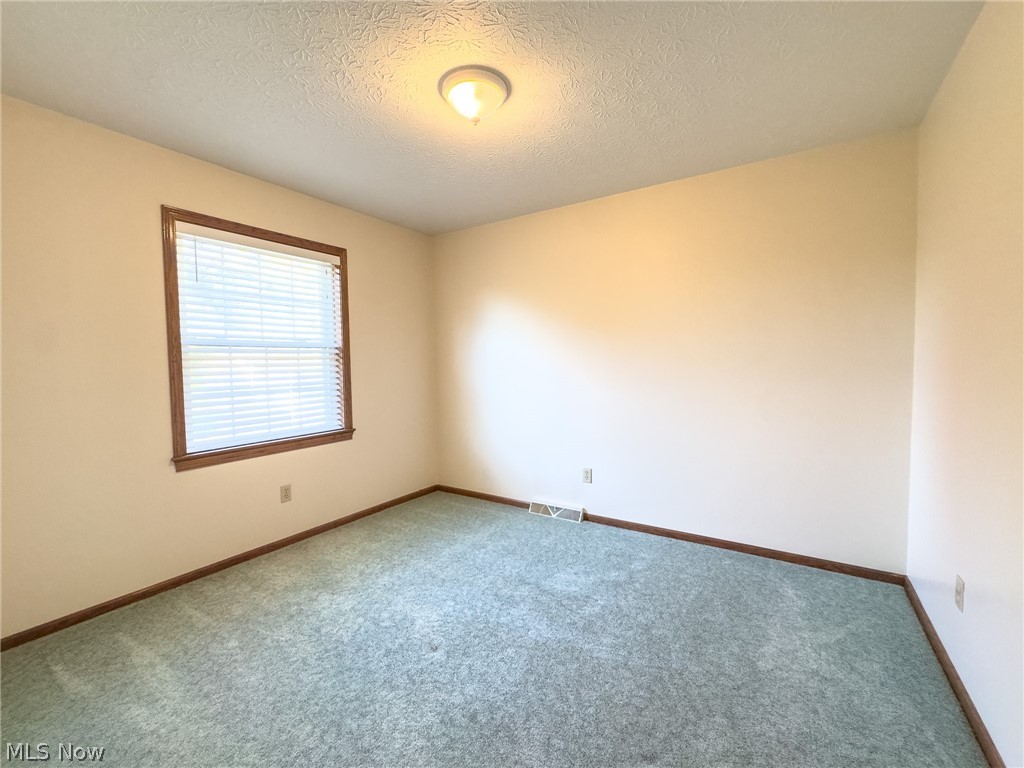 924 Dravis Street Girard OH 44420