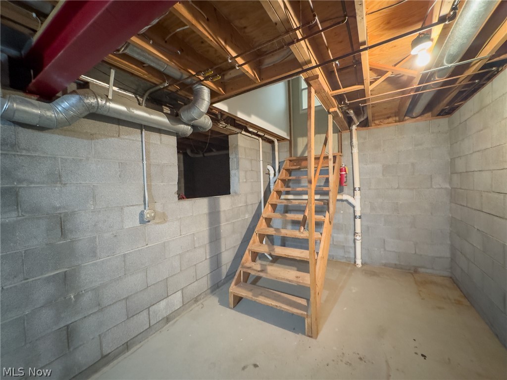 924 Dravis Street Girard OH 44420