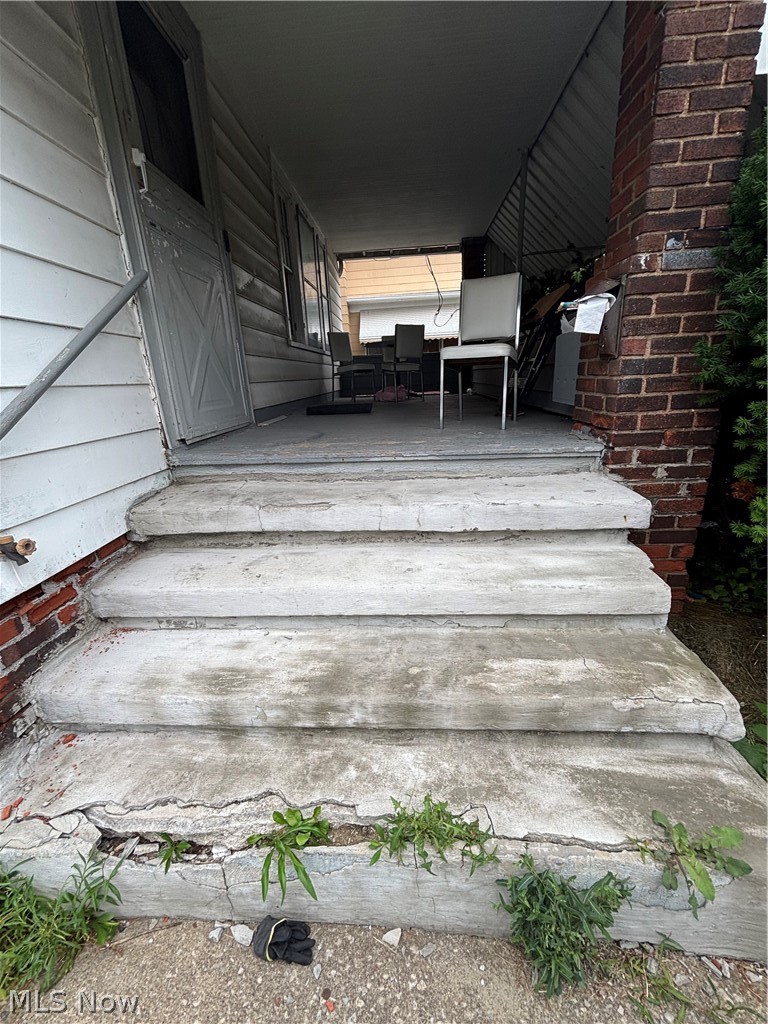 1499 Clermont Road Cleveland OH 44110