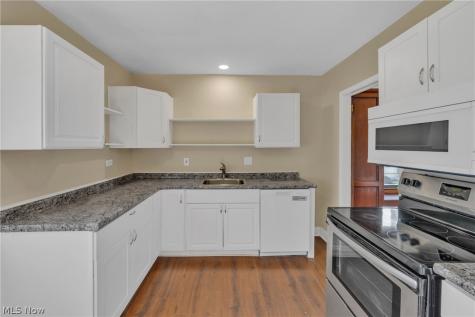 1381 S Green Road South Euclid OH 44121
