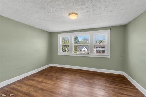 1381 S Green Road South Euclid OH 44121