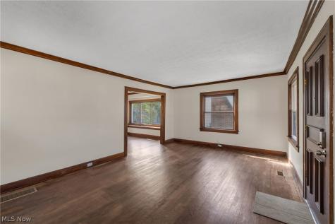 1381 S Green Road South Euclid OH 44121