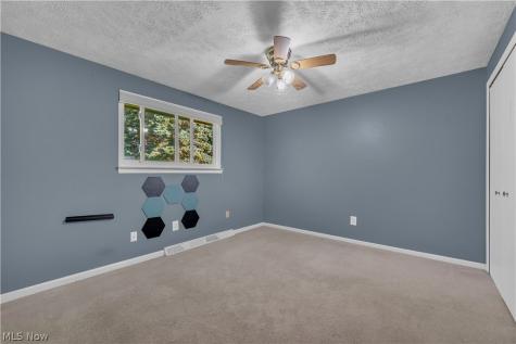 6033 Harrison Street Mentor OH 44060