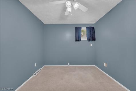 6033 Harrison Street Mentor OH 44060