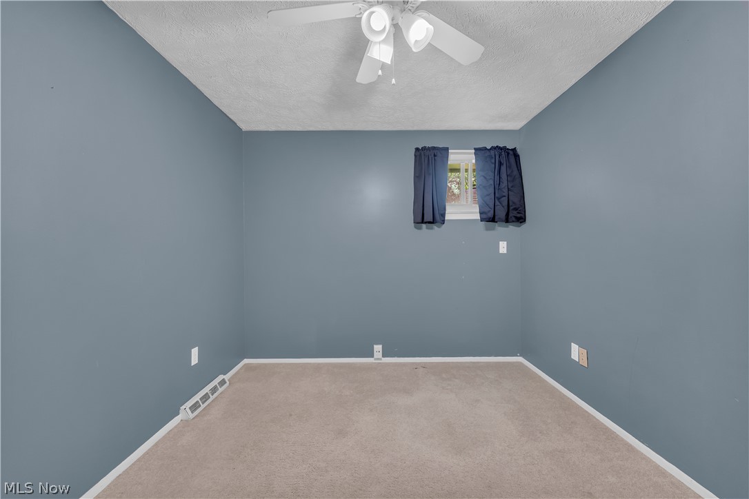 6033 Harrison Street Mentor OH 44060