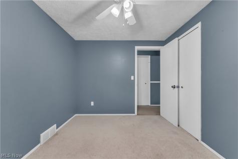 6033 Harrison Street Mentor OH 44060