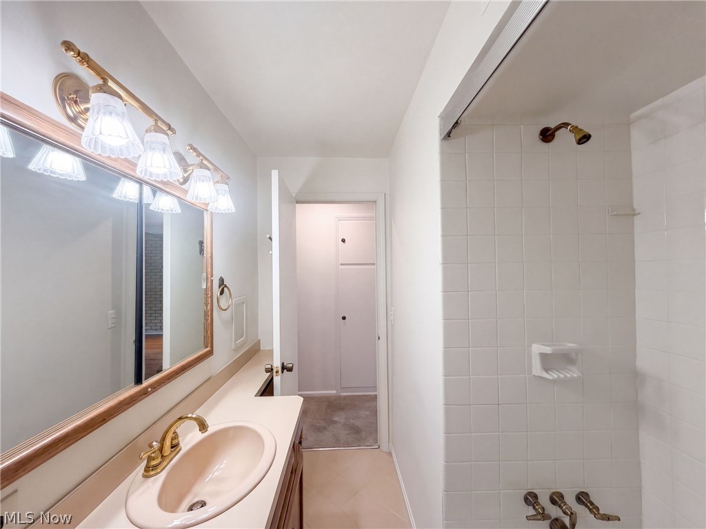 6652 Oakwood Drive Independence OH 44131