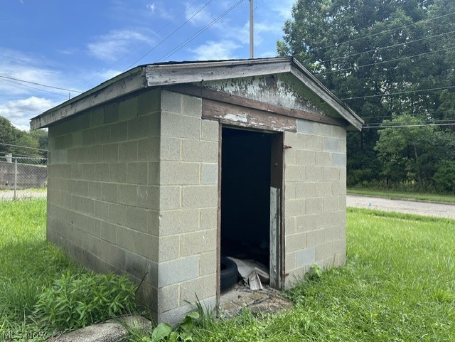 405 Drake Avenue Youngstown OH 44505