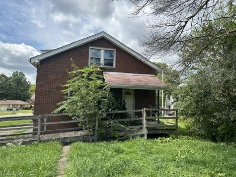 405 Drake Avenue Youngstown OH 44505