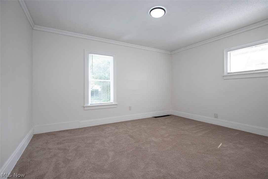 13812 Southview Avenue Cleveland OH 44120