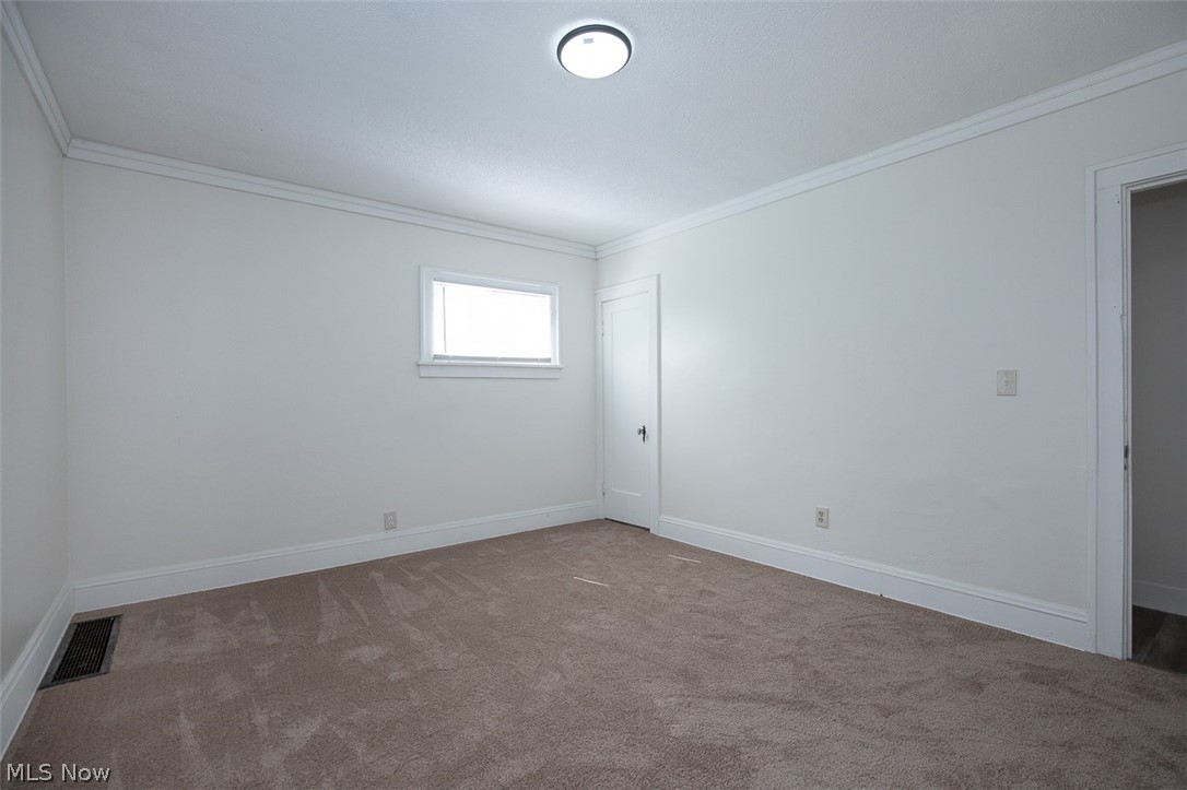 13812 Southview Avenue Cleveland OH 44120