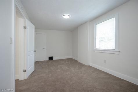 13812 Southview Avenue Cleveland OH 44120