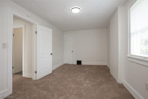 13812 Southview Avenue Cleveland OH 44120