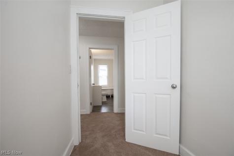 13812 Southview Avenue Cleveland OH 44120