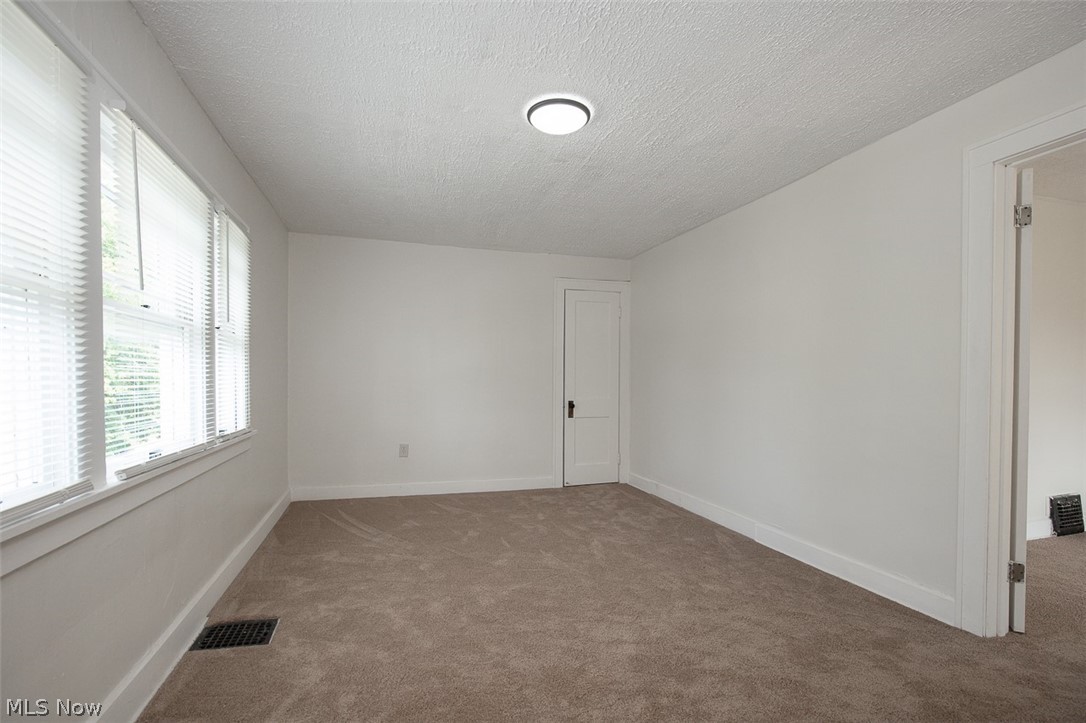 13812 Southview Avenue Cleveland OH 44120