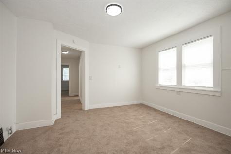 13812 Southview Avenue Cleveland OH 44120