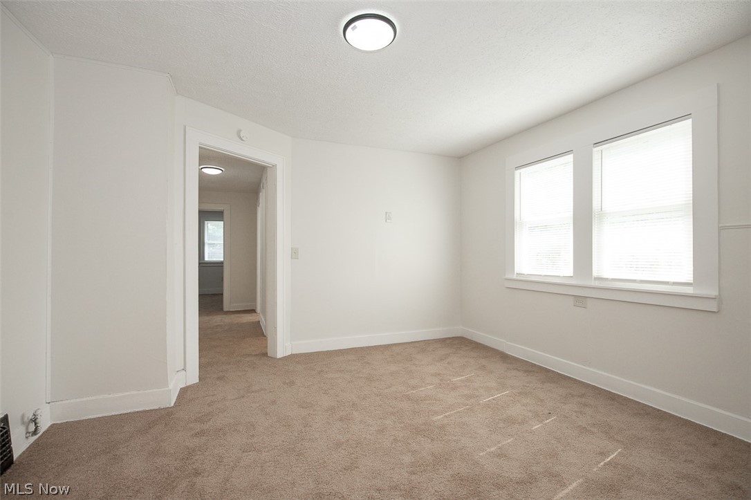 13812 Southview Avenue Cleveland OH 44120