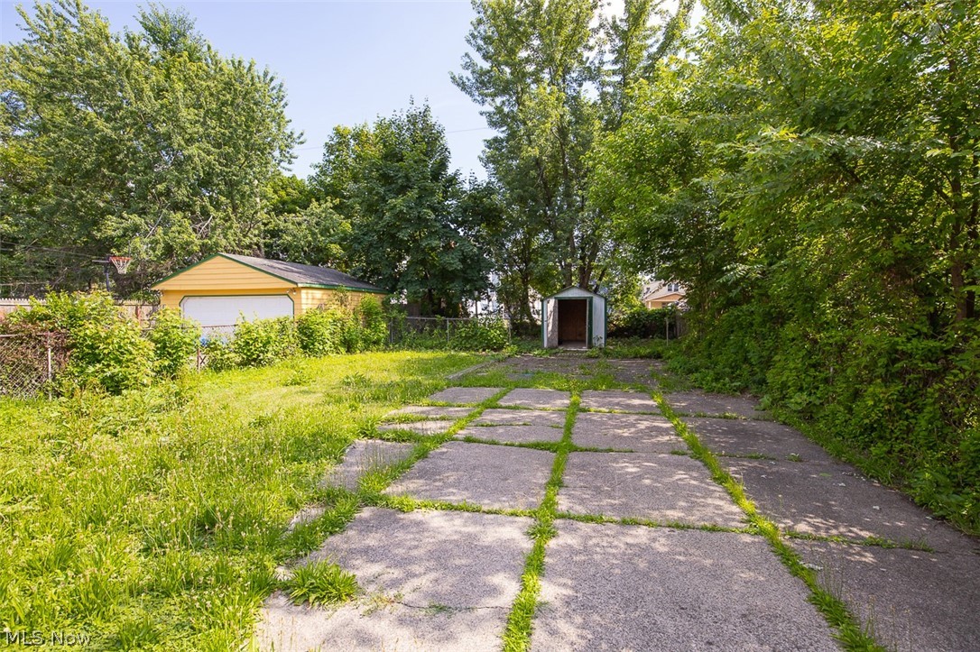 13812 Southview Avenue Cleveland OH 44120