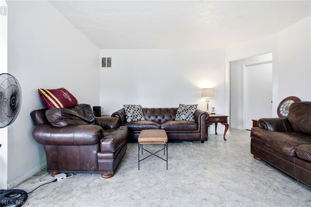 4320 E 173rd Street Cleveland OH 44128