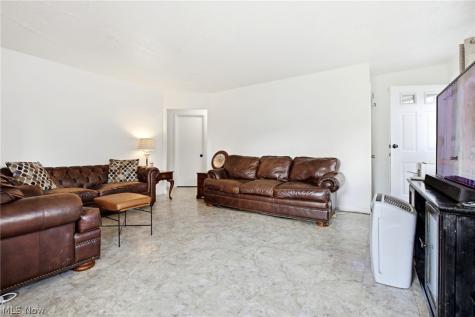 4320 E 173rd Street Cleveland OH 44128