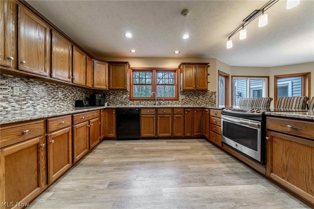 8233 Whispering Pines Drive Novelty OH 44072