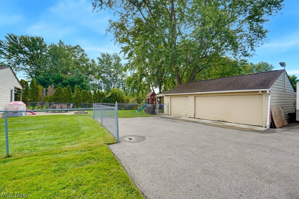 1342 Roseland Drive Macedonia OH 44056