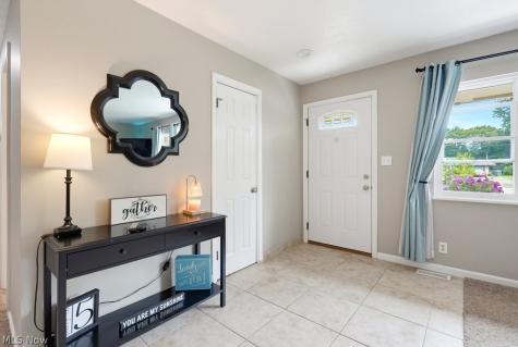 1342 Roseland Drive Macedonia OH 44056