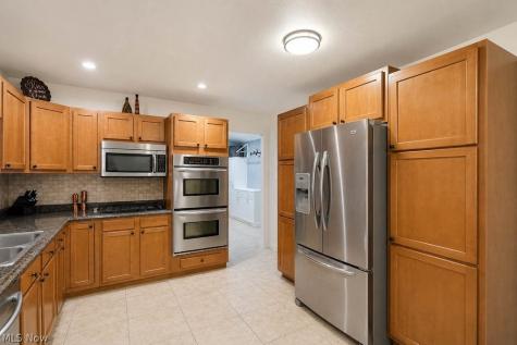 1342 Roseland Drive Macedonia OH 44056