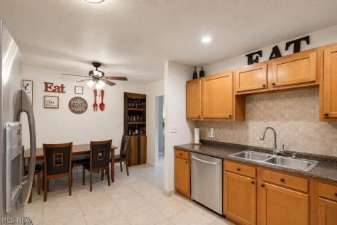 1342 Roseland Drive Macedonia OH 44056