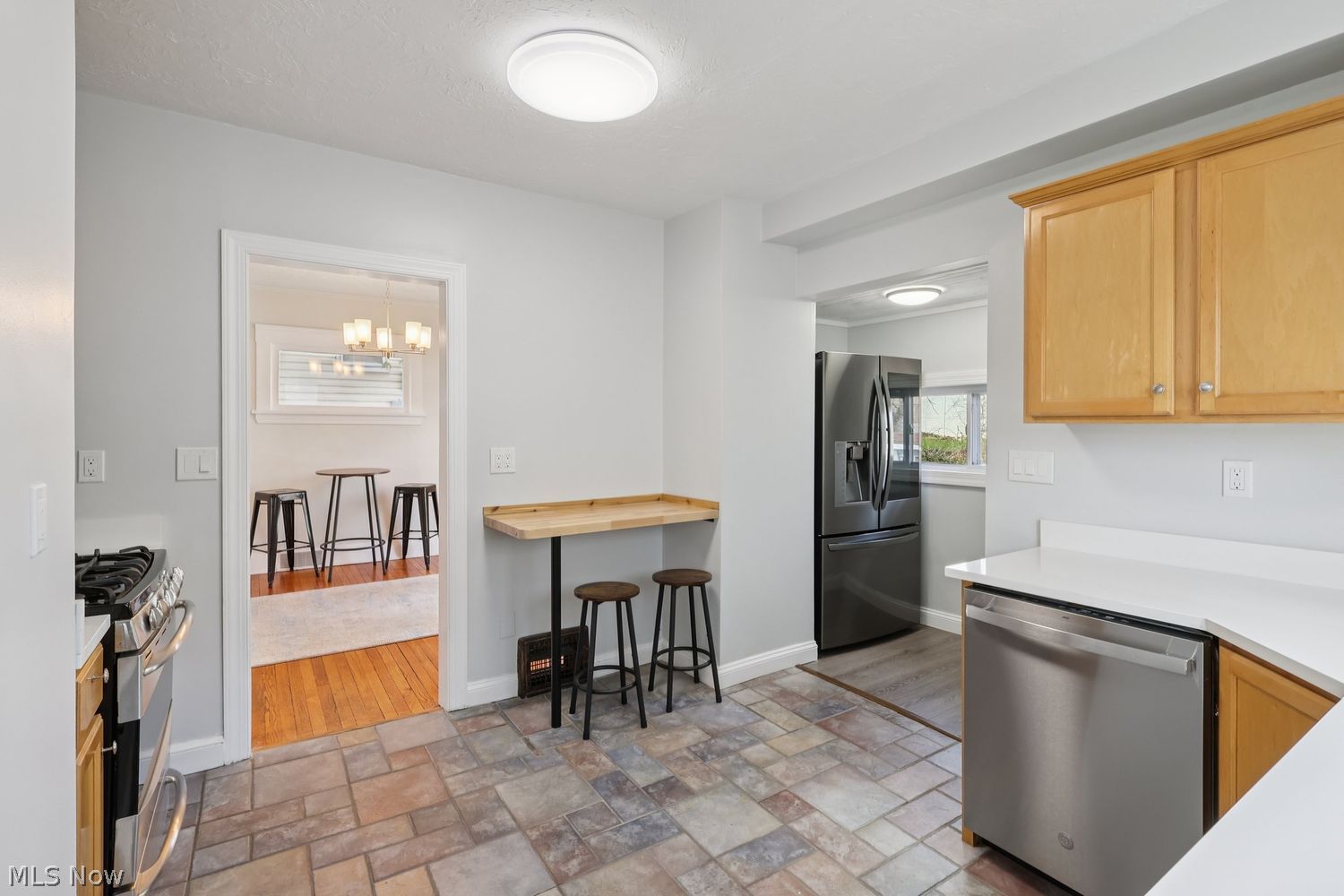 5115 Oakmont Drive Lyndhurst OH 44124