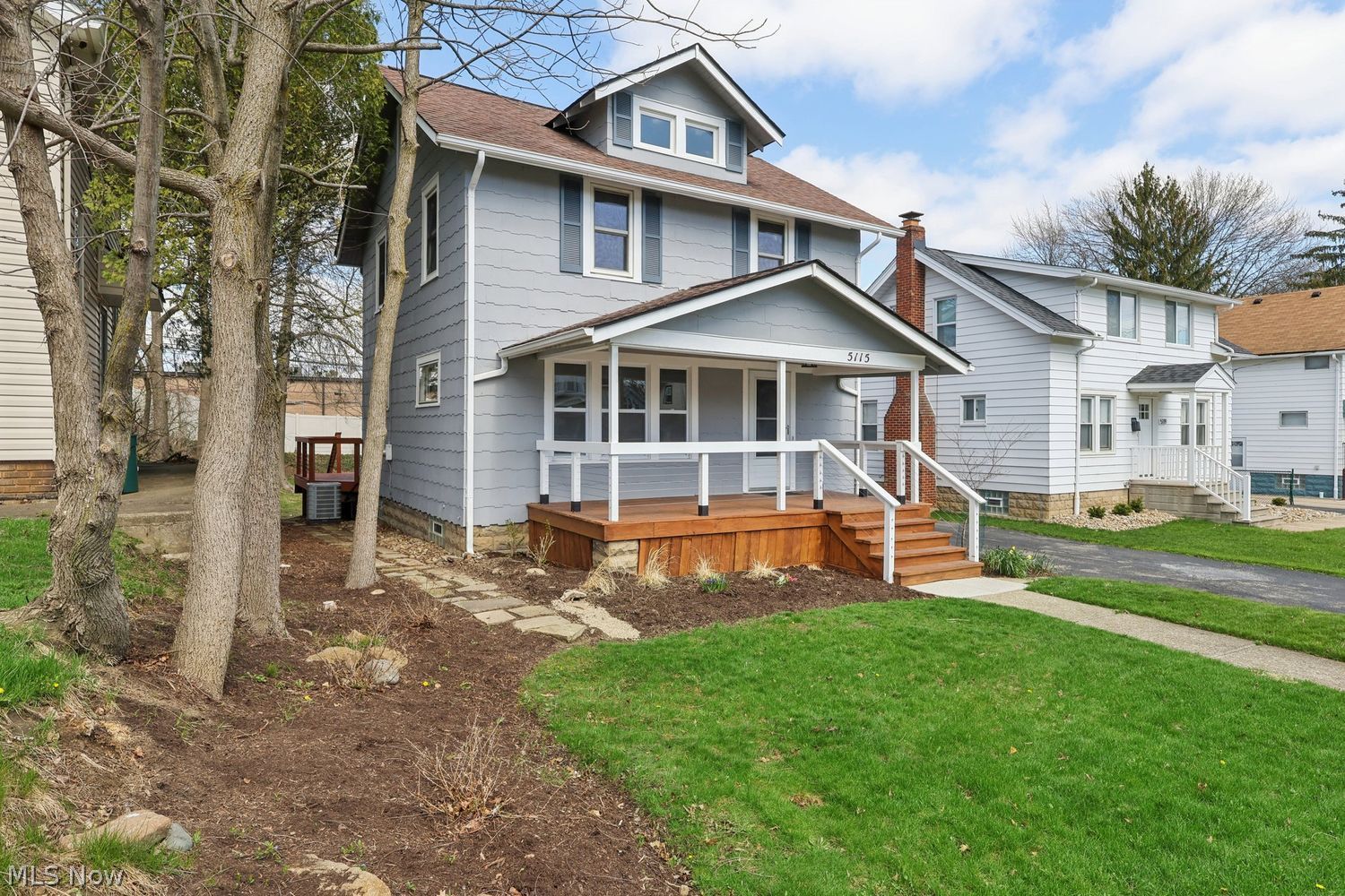 5115 Oakmont Drive Lyndhurst OH 44124