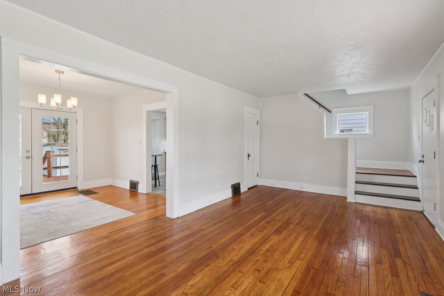 5115 Oakmont Drive Lyndhurst OH 44124
