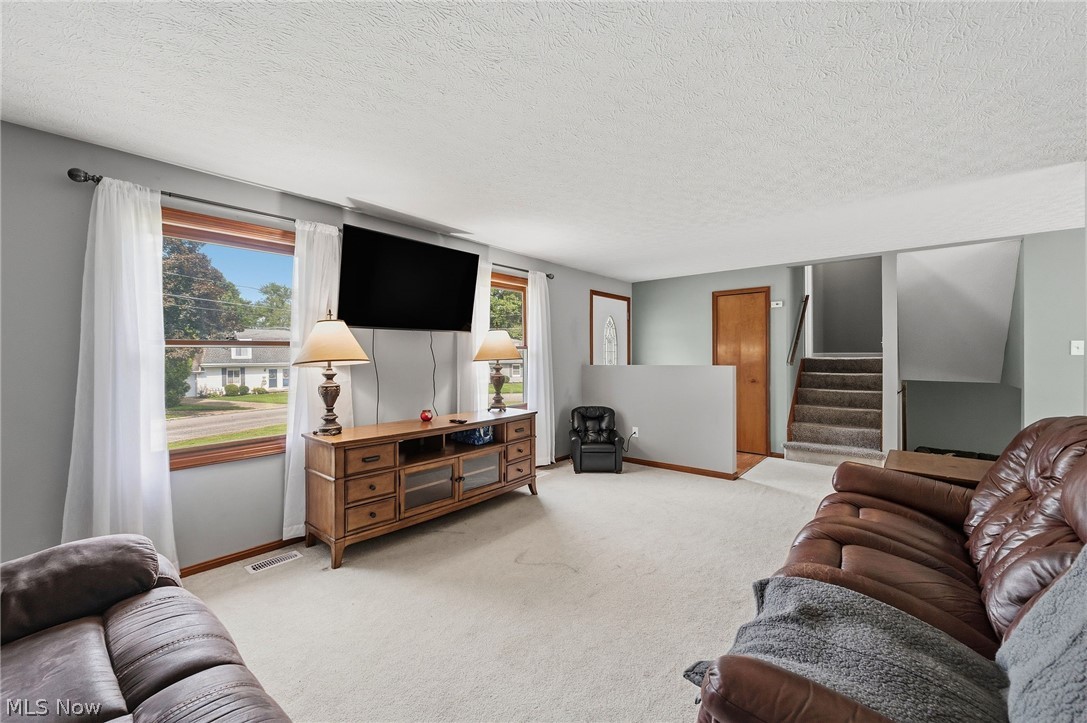 430 Hilltop Drive Doylestown OH 44230