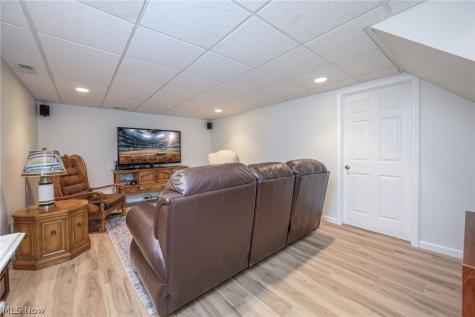 812 Martindale Drive Tallmadge OH 44278