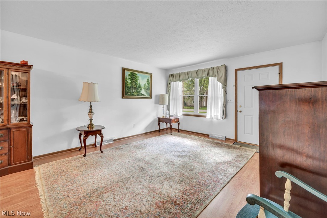 513 Russell Street Newton Falls OH 44444